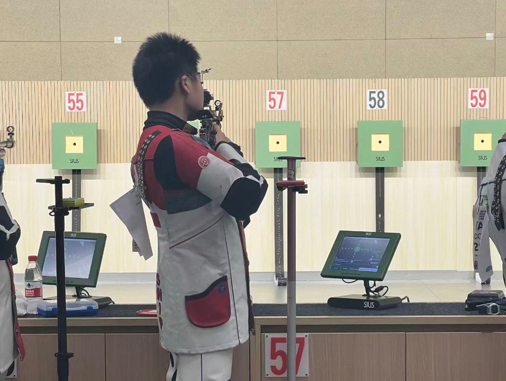 队进行高强, 余飞阳则通 队进行高强, 余飞阳则通