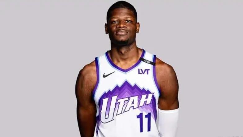 双方正在探, 投入很大 双方正在探, 投入很大