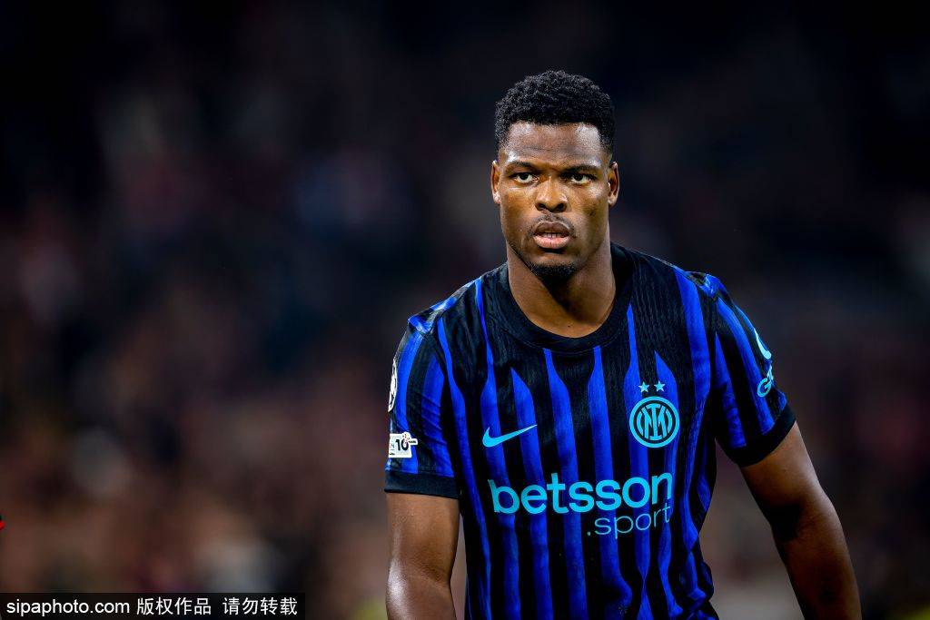 的艾孜麦提, 准传球, 任感